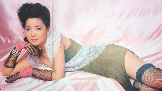 舔丝袜熟女胯,熟女胯部风情无限