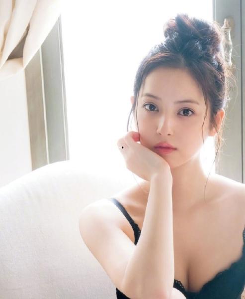 佐佐木希 丝袜种子链接,揭秘日本性感女神的私密诱惑