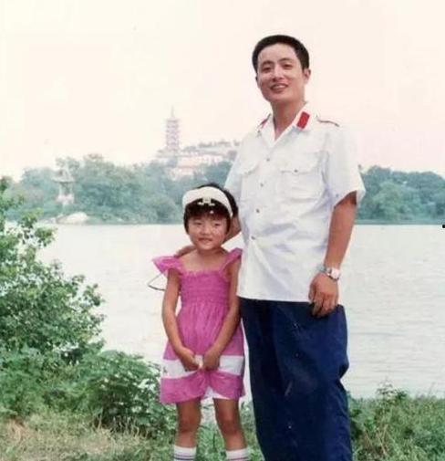 日本父女互猜手机在线,亲子互动新风尚