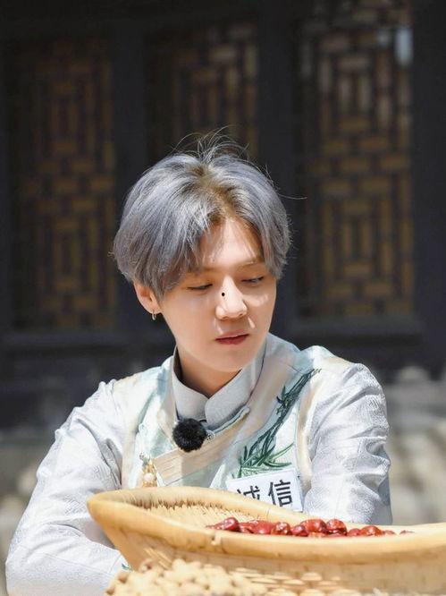 鹿晗娱乐圈吃瓜,揭秘明星背后的“吃瓜”故事