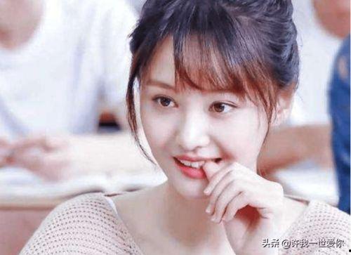 娱乐圈吃瓜爽文,揭秘明星背后的那些事,吃瓜群众狂欢时刻